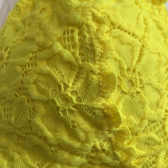 Yellow comfortable bra, aerie or Aeropostale brand, I took tag off long ago - Picture 2 of 3